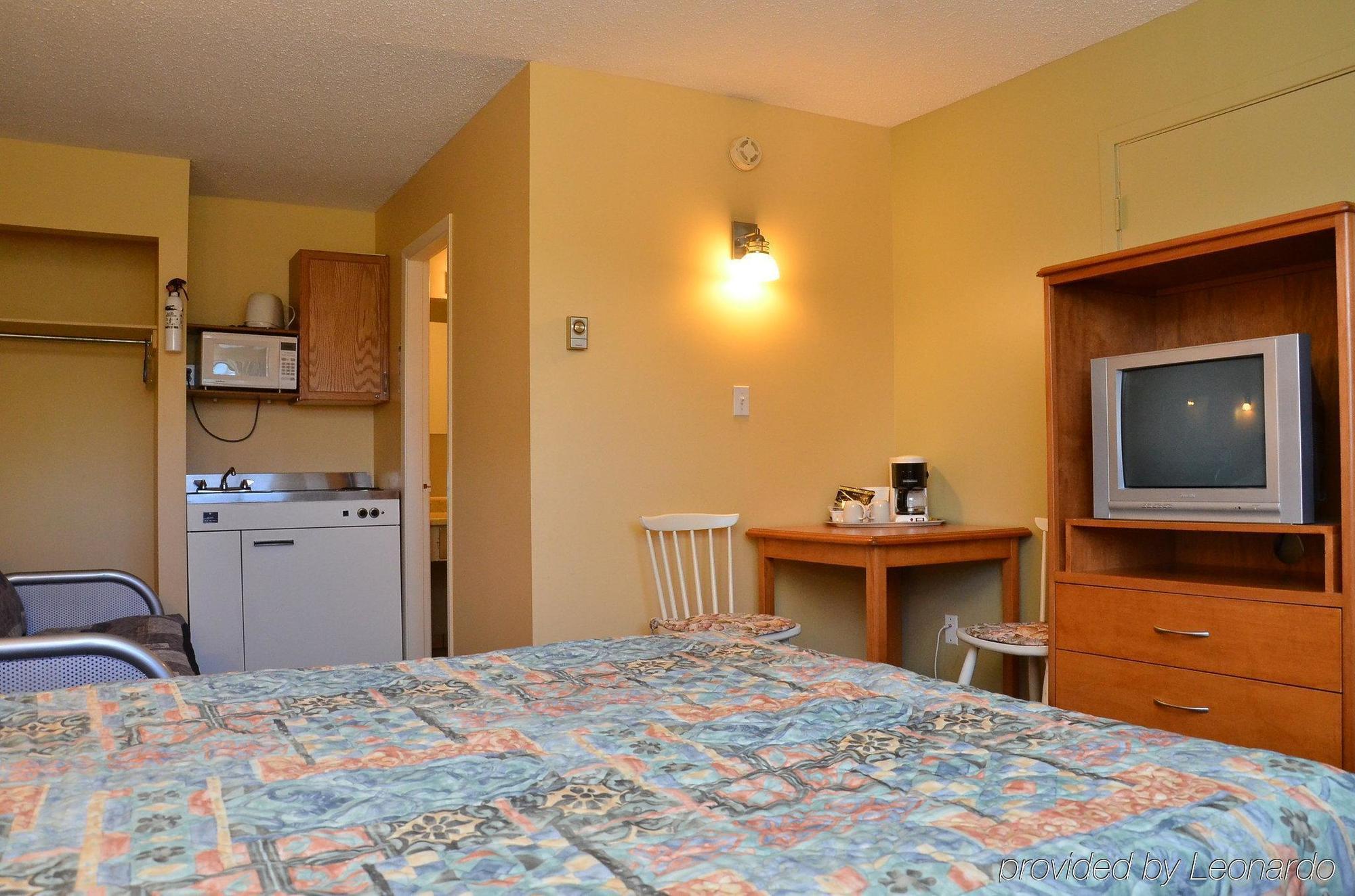 Canadas Best Value Inn Kelowna Luaran gambar