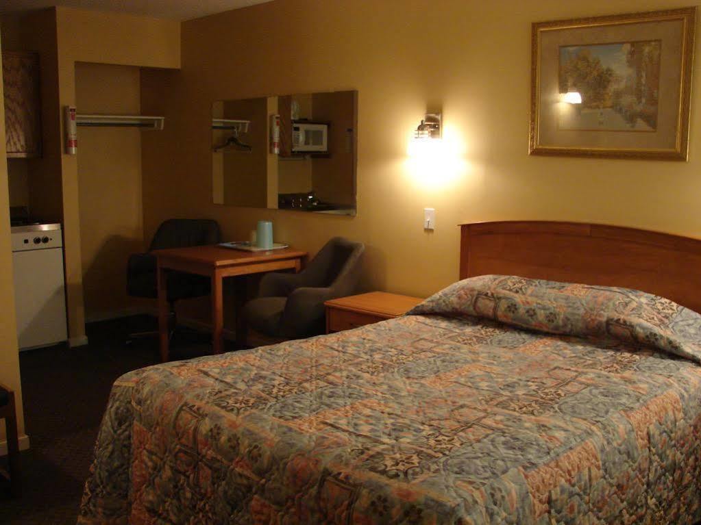 Canadas Best Value Inn Kelowna Luaran gambar