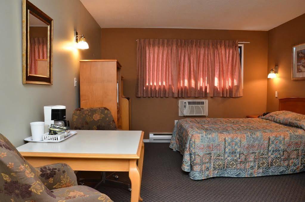 Canadas Best Value Inn Kelowna Luaran gambar