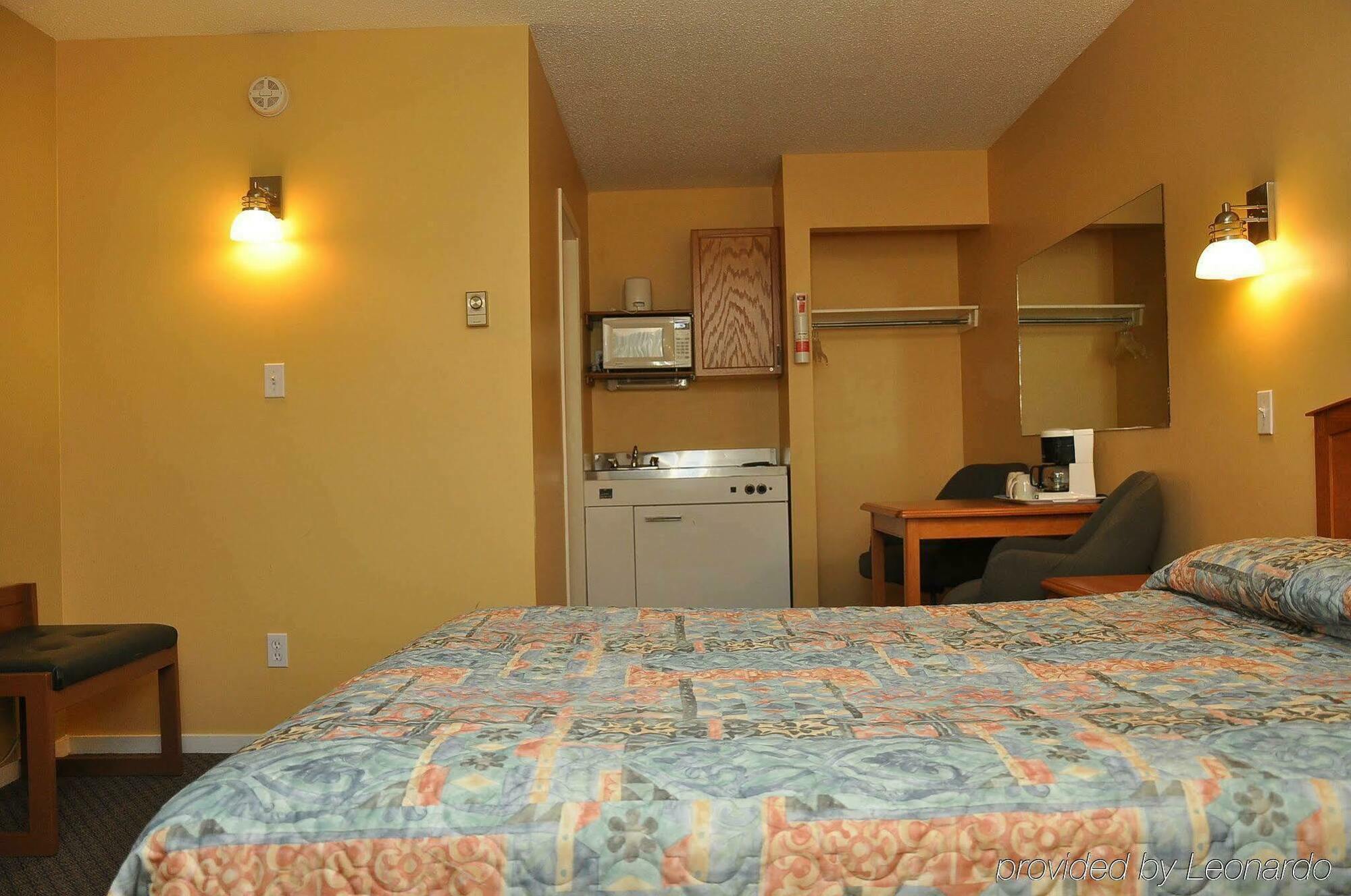 Canadas Best Value Inn Kelowna Luaran gambar